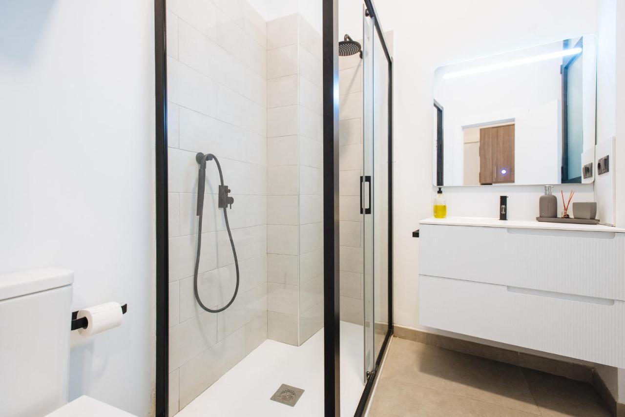 Apartamento Centrico En La Calle Cruz Verde, 10 Seville Luaran gambar