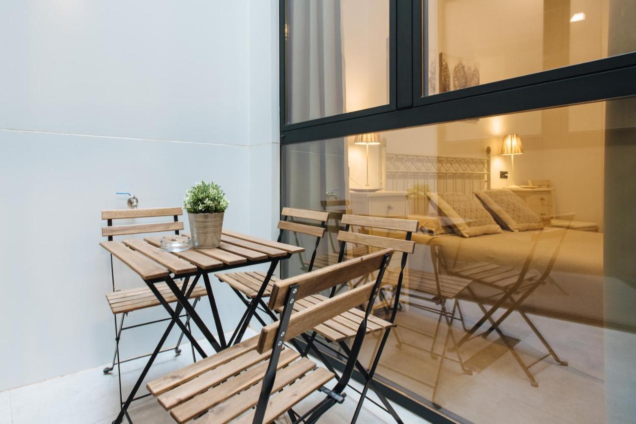 Apartamento Centrico En La Calle Cruz Verde, 10 Seville Luaran gambar