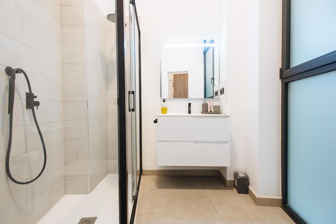 Apartamento Centrico En La Calle Cruz Verde, 10 Seville Luaran gambar